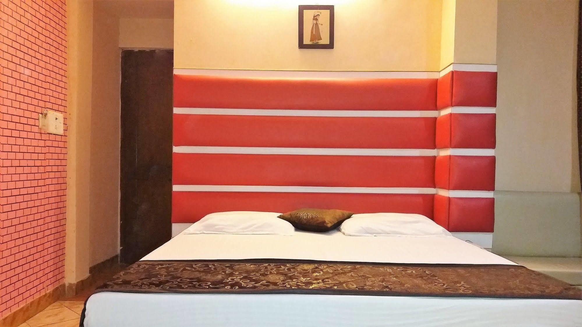 Hotel Kwality New Delhi Exterior foto