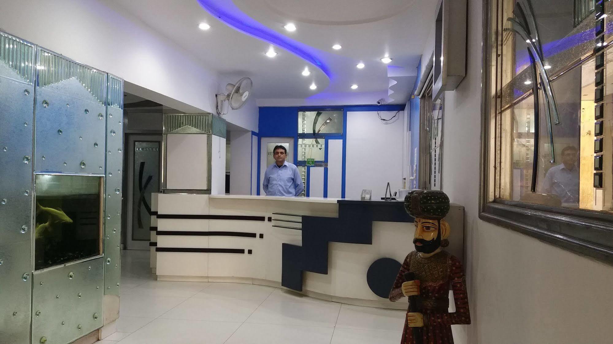 Hotel Kwality New Delhi Exterior foto